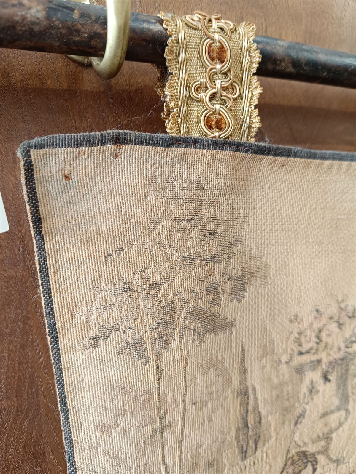 Tapiz antiguo Niñas con Perros - Imagen 3