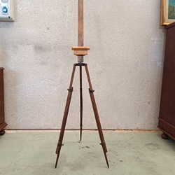 Trípode antiguo de campo - Imagen 2