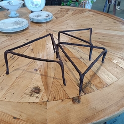 Trípode soporte hierro forjado - Imagen 1