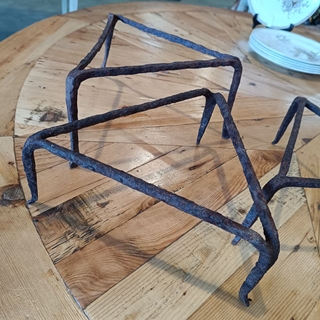 Trípode soporte hierro forjado - Imagen 2